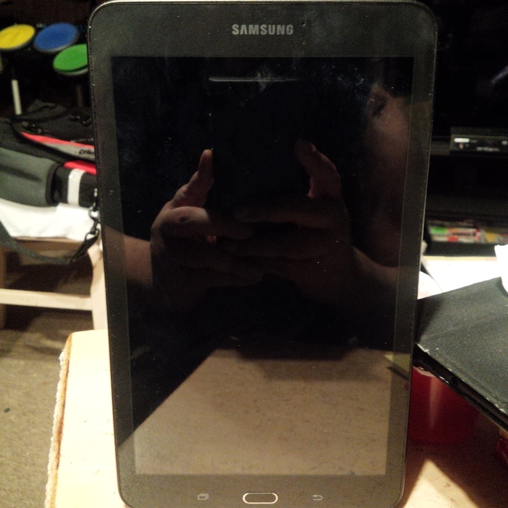 Samsung Galaxy Tab E 8.0 16 GIG TABLET